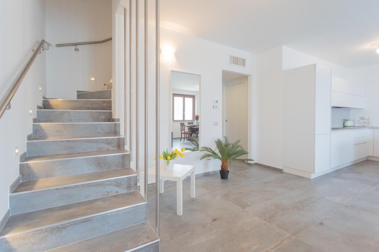Dream Lake Apartments Lake View - Private Beach By Rent All Como Lezzeno Exterior photo